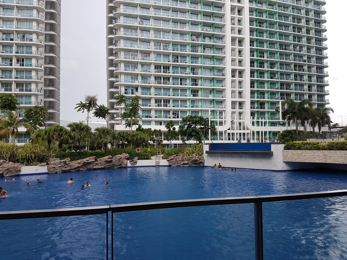 Azure Tropical Paradise Manila Eksteriør bilde